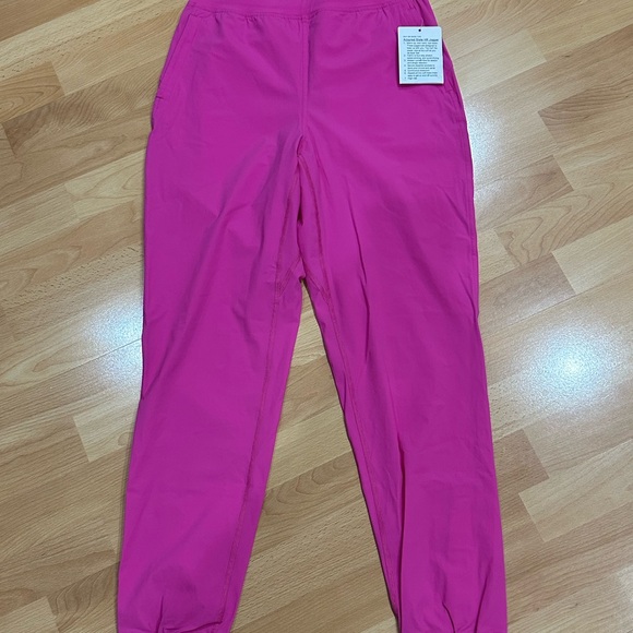 Brand New Lululemon Adapted State Jogger in Sonic Pink - Picture 13 of 13